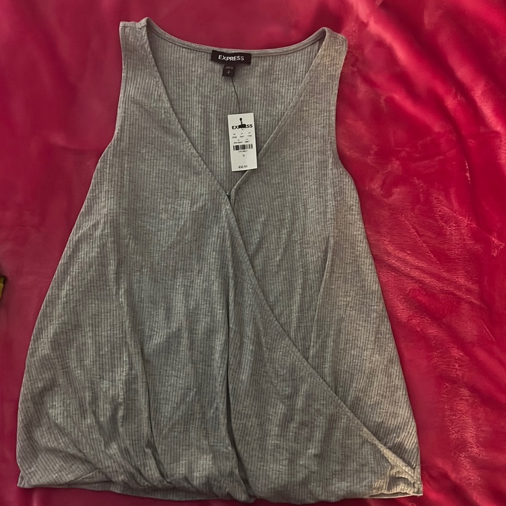 Express sleeveless top. Loose fitting. Ribbed. Size small. Never worn. Grey.